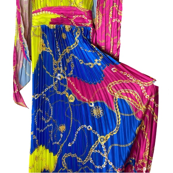 L’Atiste Gold Chain Colorful Pleated Maxi Dress - Picture 3 of 11
